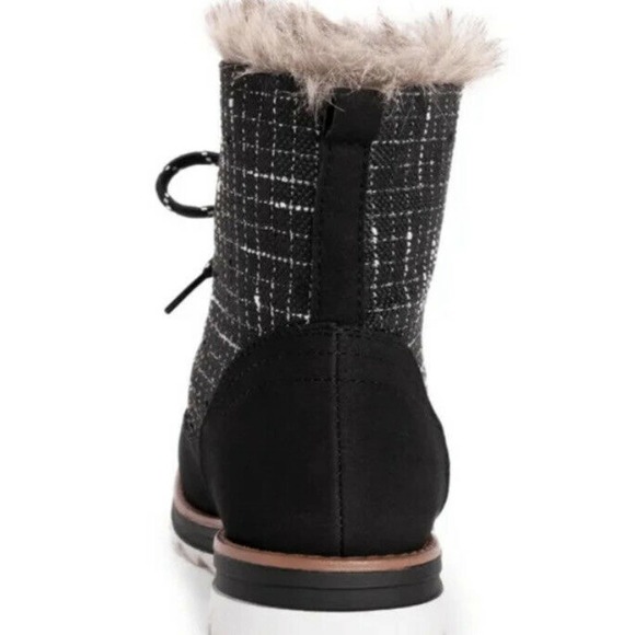 Muk Luks Sigrid Boots Lace up NWT new faux fur water resistant size 9 womens St - Picture 4 of 4